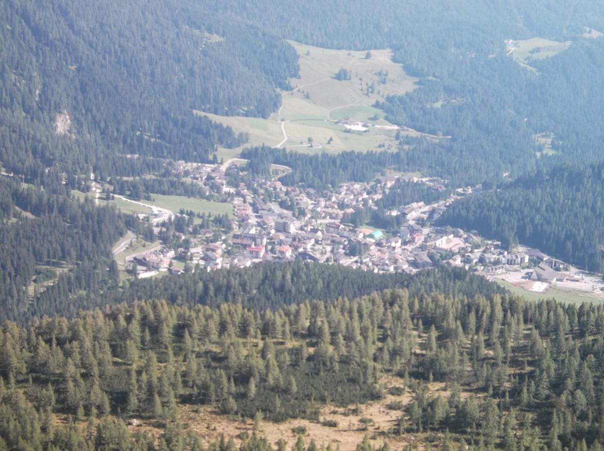 Hotel Garni Suisse San Martino Di Castrozza Exterior foto